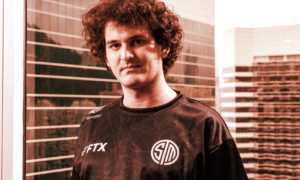 Criticas y Burlas Inundan Internet Tras Entrevista a un Relajado Ex-CEO de FTX por el New York Times