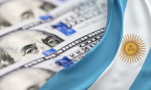 El dólar blue cerca de precio máximo histórico en Argentina