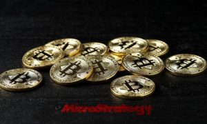 MicroStrategy vende bitcoin por primera vez, pero aumenta su fondo en BTC