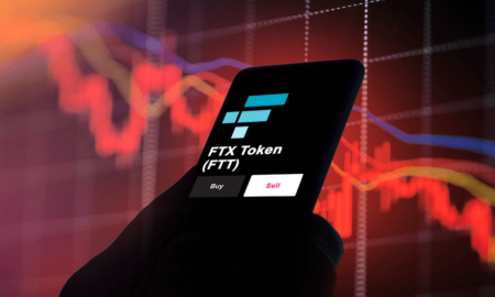 Token de FTX cae a su mínimo histórico ante extradición de Sam Bankman-Fried