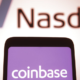Acciones de Coinbase Subeb doce por ciento  Tras Acuerdo con Reguladores de EEUU
