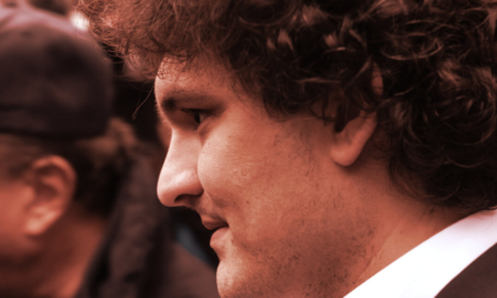 Nuevo CEO de FTX Quiere Que Políticos y Lobbies Devuelvan Las Donaciones de SBF